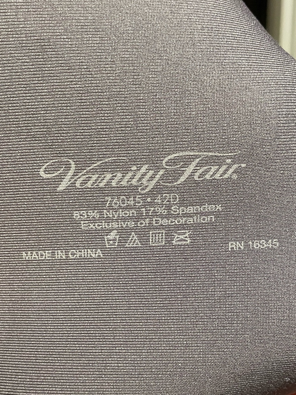Vanity Fair Beauty Back Front Close Full Figure Underwire Bra - Picture 5 of 5